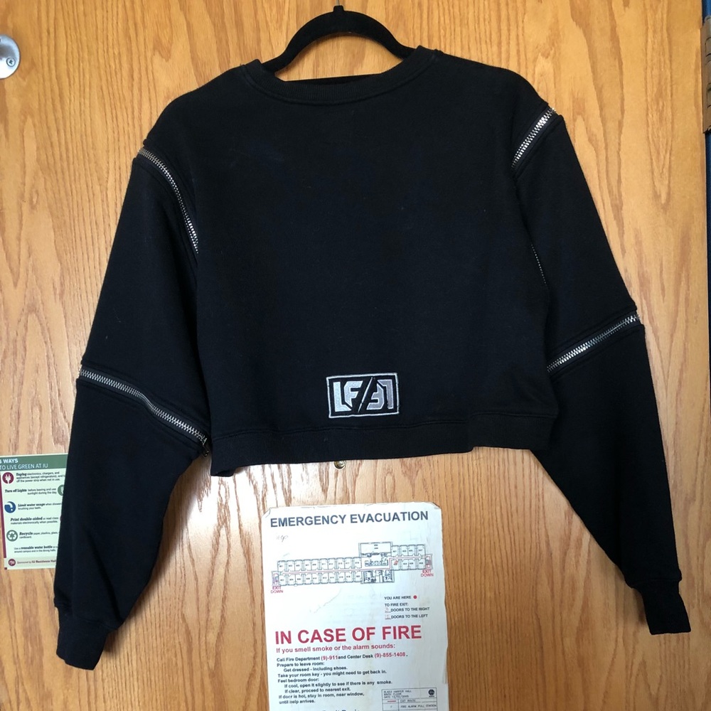 LF CROPPED PULL OVER ZIPPER SWEATSHIRT - Picture 4 of 6